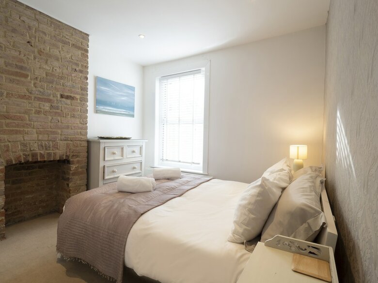 Sail Away - 2-bed Apartment By The Beach