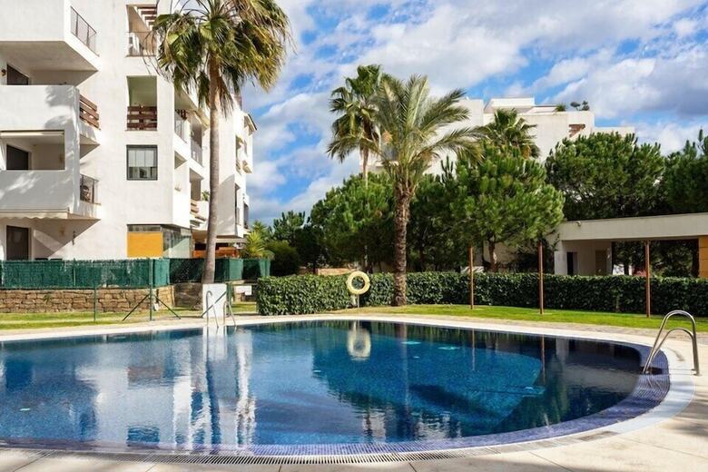 Ground Floor Terrace Apartment In Alamar Ref 31