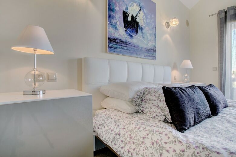 Villa Sof�a Golf 15 Min From Puerto Ban�s