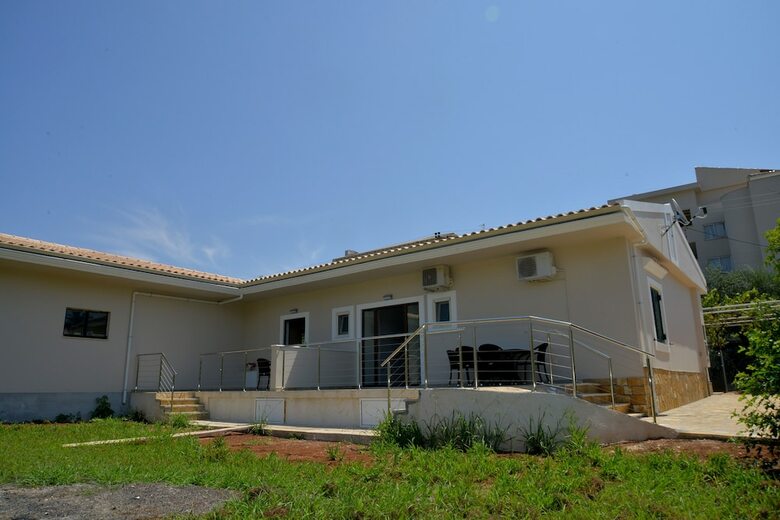 Santos Luxury Apartments
