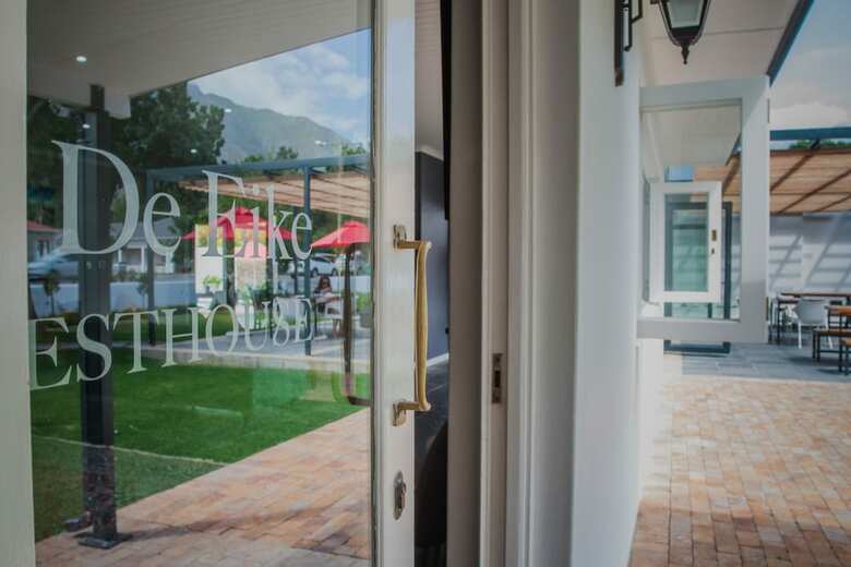 Hotel Aan de Eike Guest House