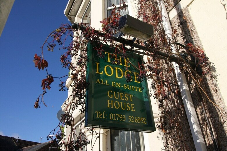 Hotel The Lodge Guest House