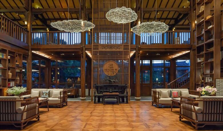Hotel Lijiang Passing-cloud Resort