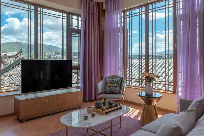 Hotel Lijiang Passing-cloud Resort