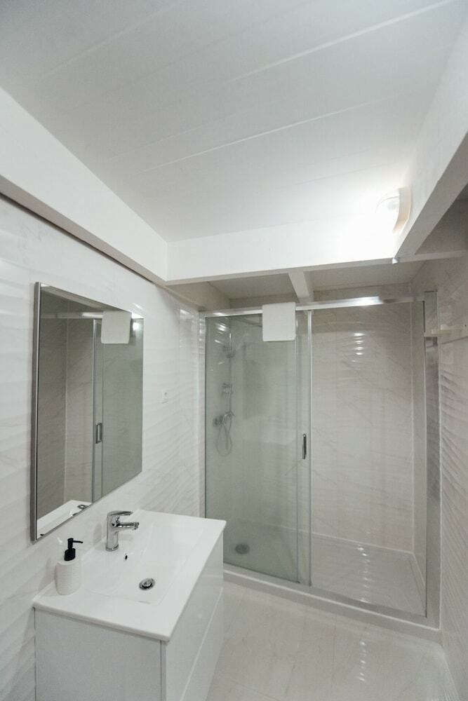 Hostal Lightpoint