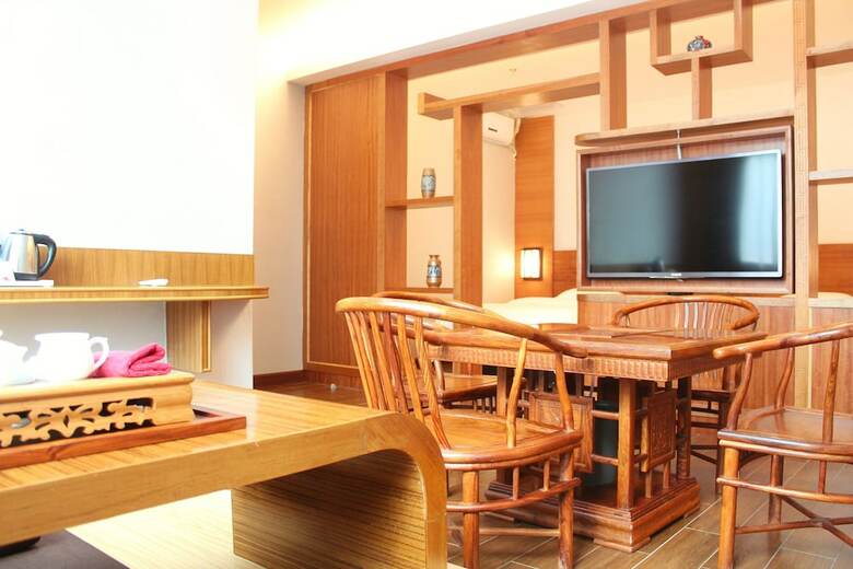 Wenxin Hotel Huashi