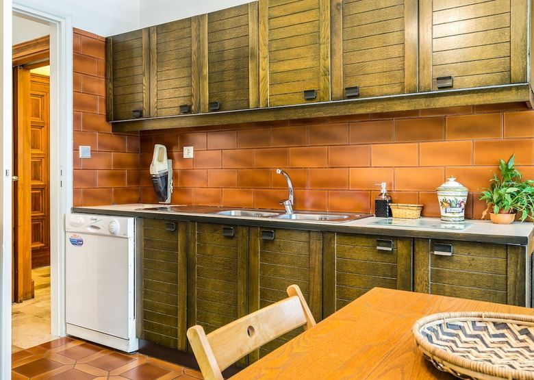 3 Bedroom Apartment In Acropolis Area