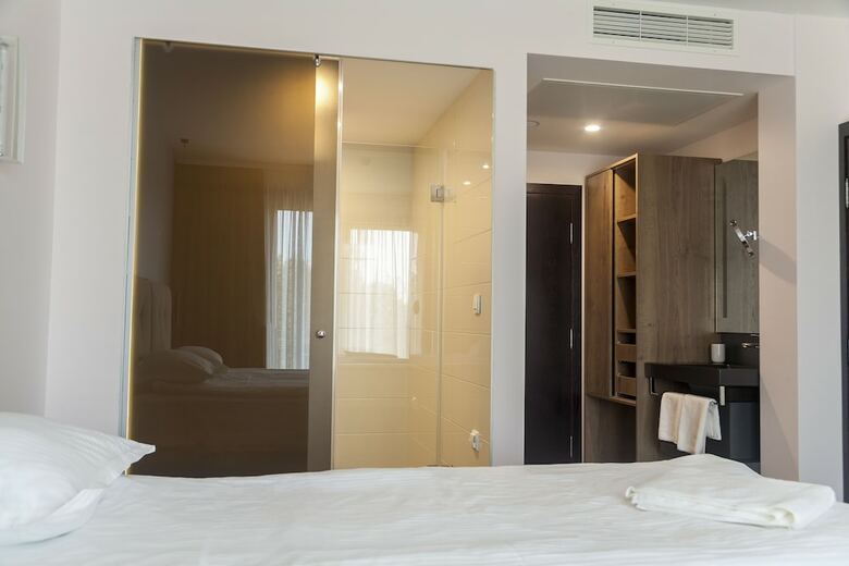 Amiral Hotel