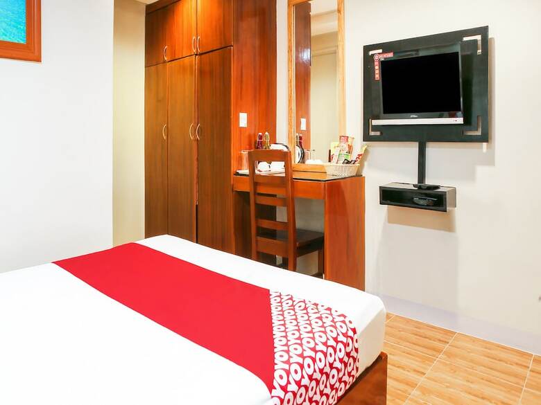 Hotel Oyo 484 Gonzala Suites