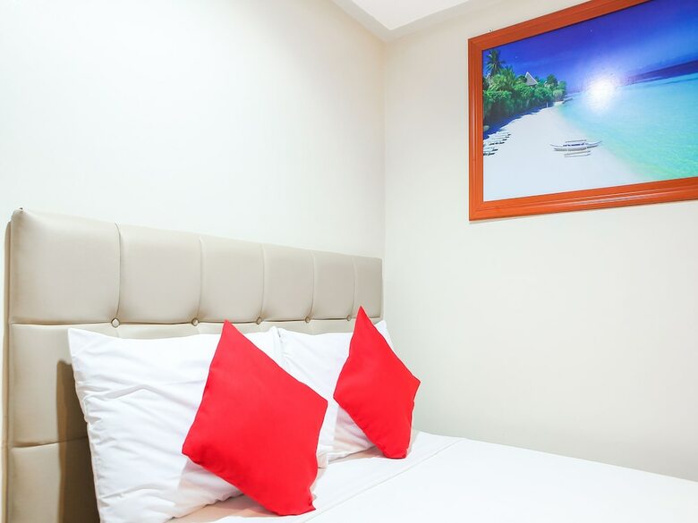 Hotel Oyo 484 Gonzala Suites