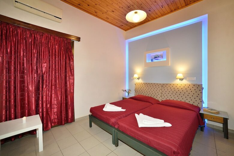 Hotel Mythos Platanias