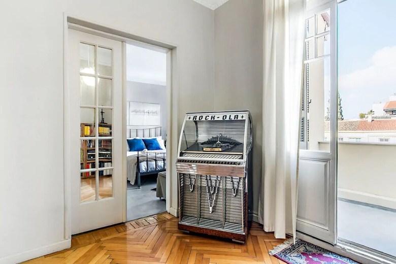 Spacious Apartment In Plaka Athens A3