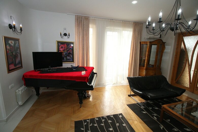Hotel Metekhi Gallery