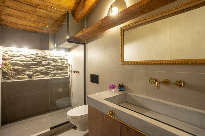 Hotel Camara Suites