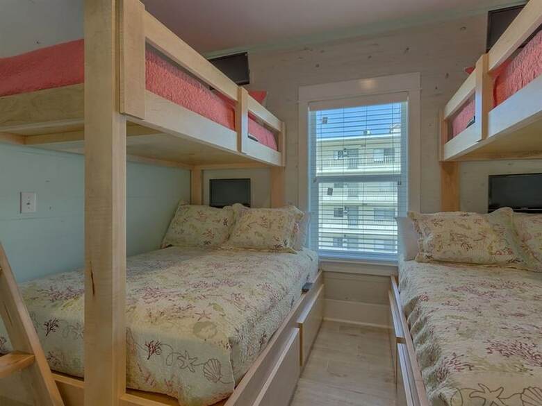 Pearl By Meyer Vacation Rentals