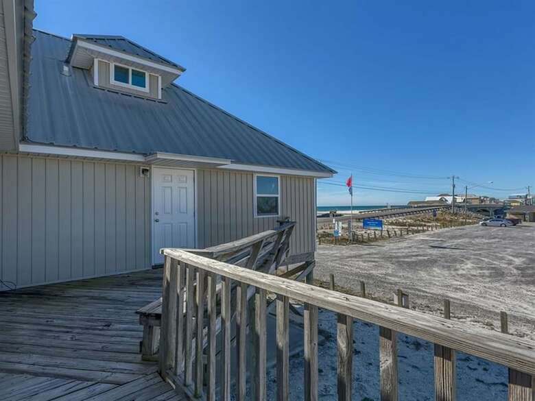 Ranch Beach House By Meyer Vacation Rentals