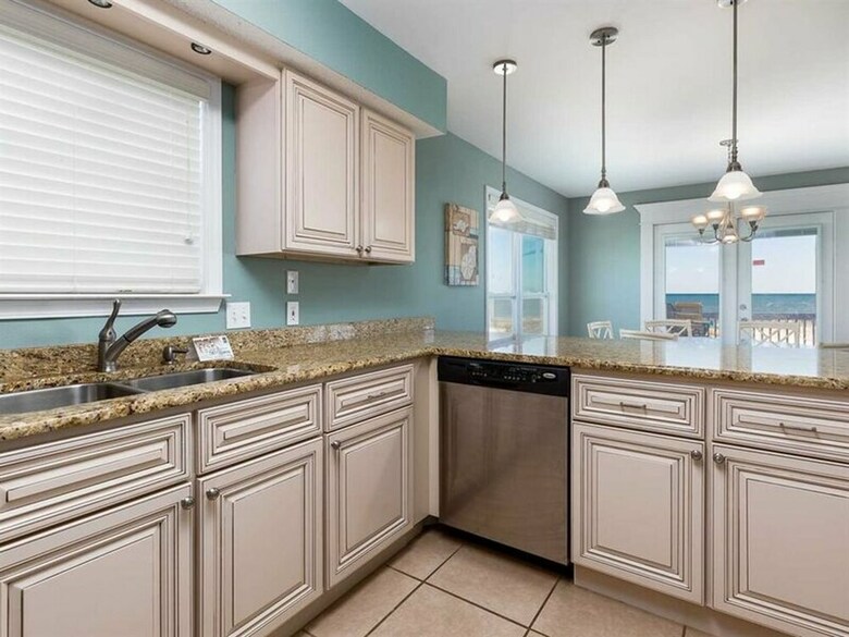 Mo Pelican By Meyer Vacation Rentals