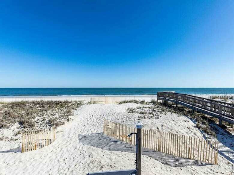 Mo Pelican By Meyer Vacation Rentals