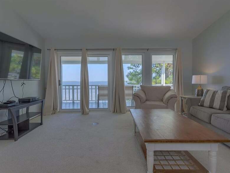 Dolphin Hideaway By Meyer Vacation Rentals