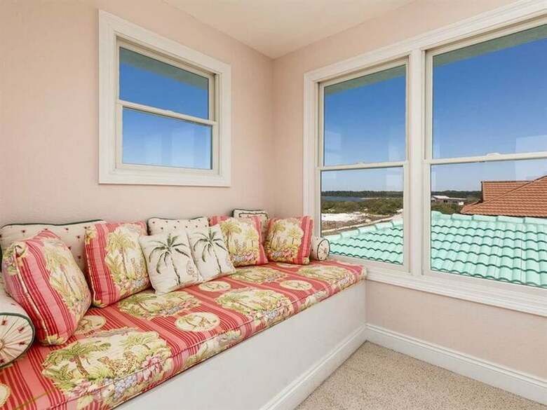 Pink Palace By Meyer Vacation Rentals