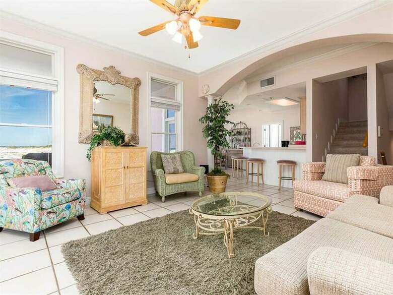 Pink Palace By Meyer Vacation Rentals