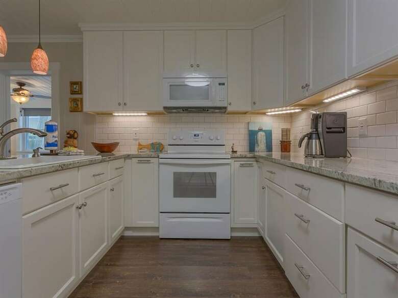 Sunny South By Meyer Vacation Rentals