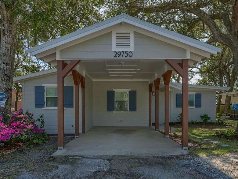 Sunny South By Meyer Vacation Rentals