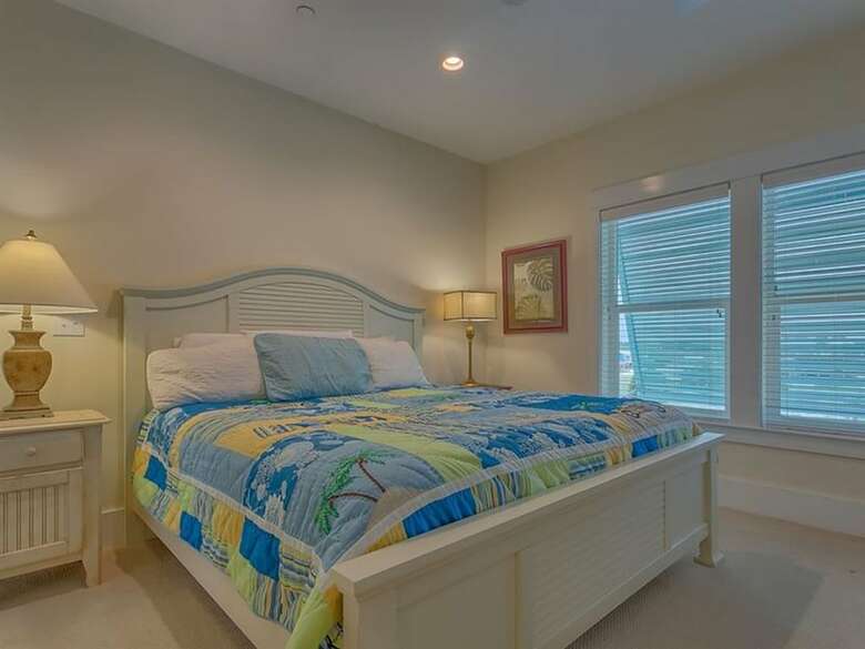 Pearl West By Meyer Vacation Rentals
