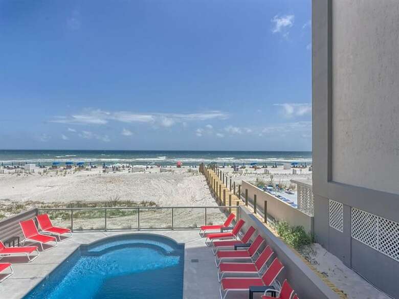 Pearl West By Meyer Vacation Rentals