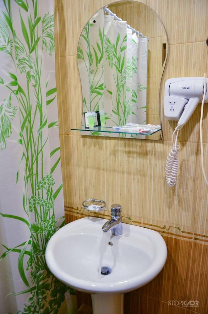 Yeghevnut Hotel