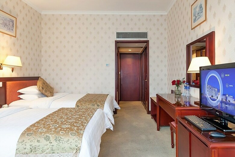 Xiamen Huaqiao Hotel