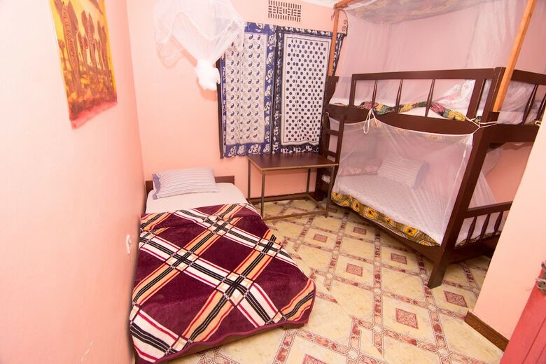 Hostal First Point Arusha Hostel