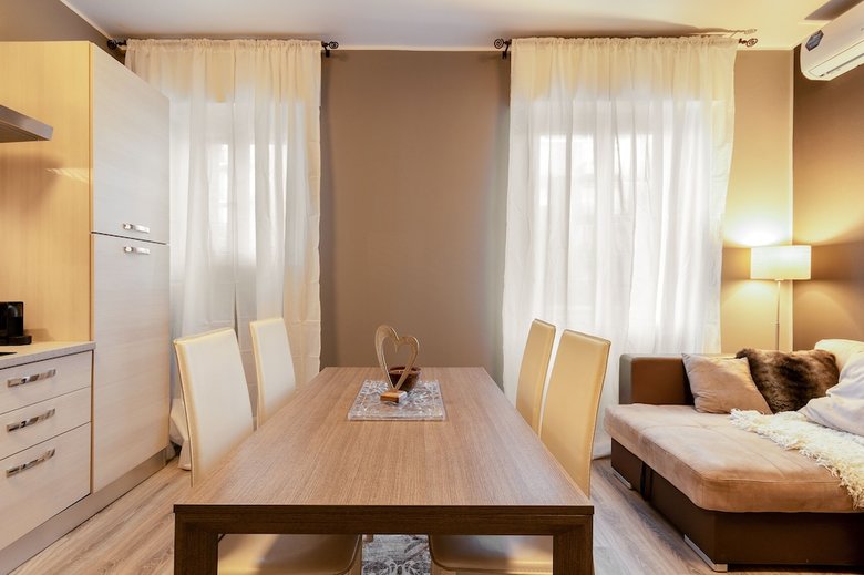 Verona Borgo Roma Apartment