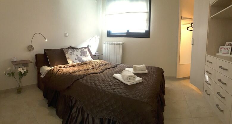 Bow Lux Apartments