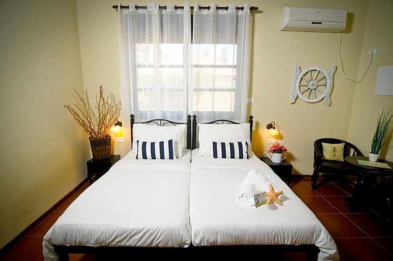 Posada O-live Dolphin Village