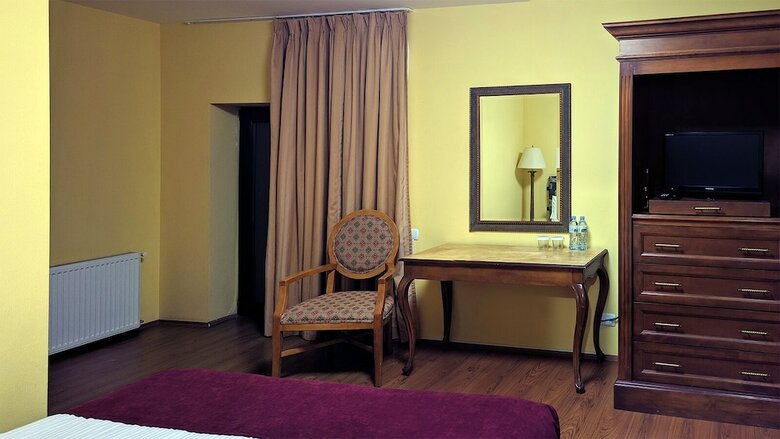 Shino Hotel