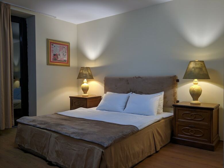 Shino Hotel