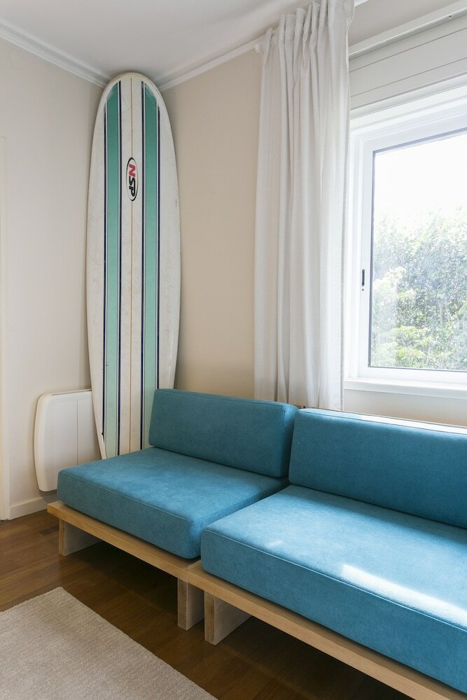 Hostal Circle Surfcamp - Porto Surf House Hostel