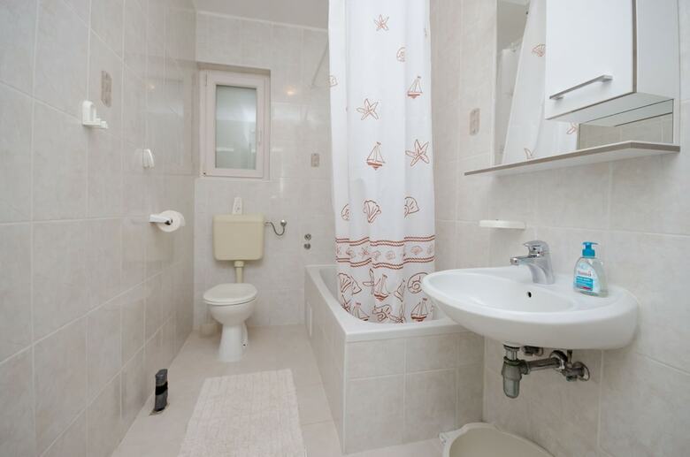 Apartments Ruza-rajska Beach