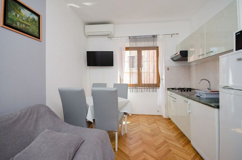 Apartments Mirjana
