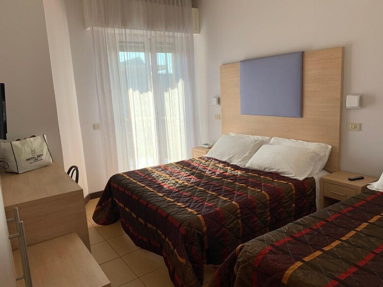 Hotel City