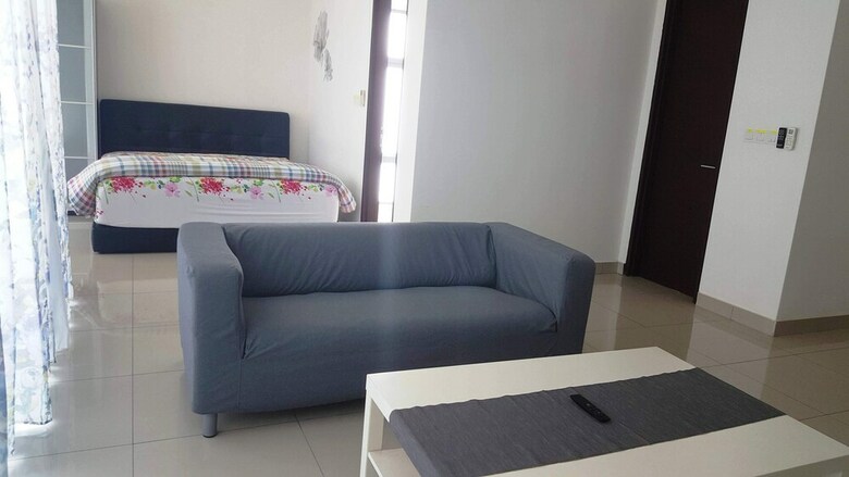 Apartamentos E Studio-trefoil Setiacity Setiaalam