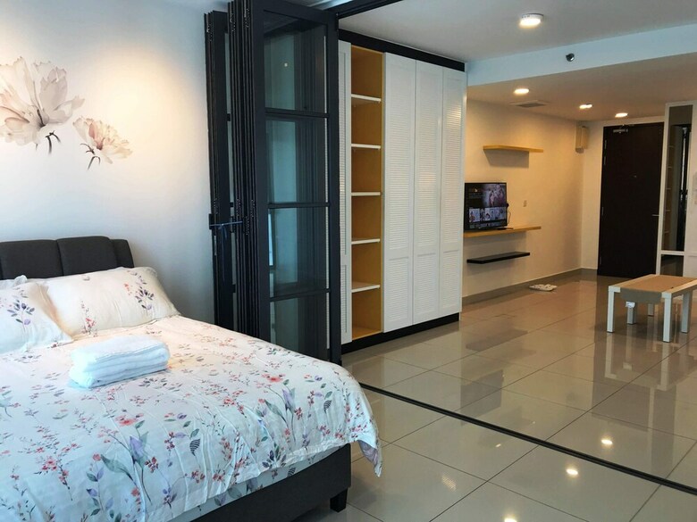 Apartamentos E Studio-trefoil Setiacity Setiaalam