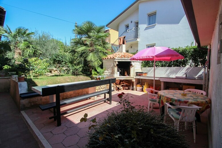 Apartamentos Adila