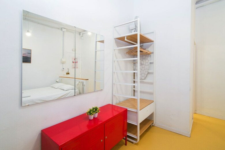 Apartamentos Elpilar Raval