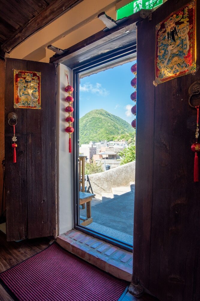 Hotel Qu Hi Home Stay