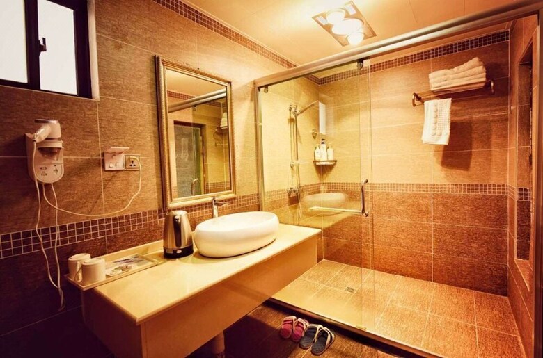 Lancy Boutique Hotel