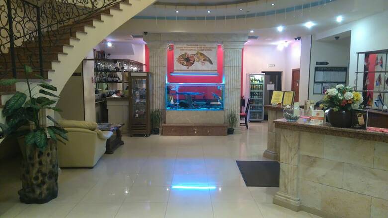 Hotel Cron