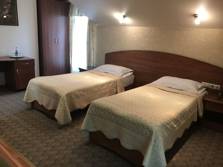 Hotel Cron