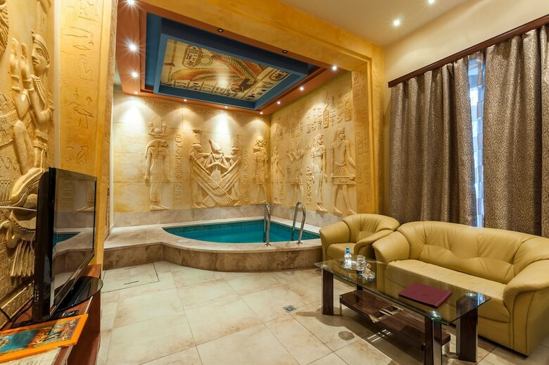 Hotel Cron